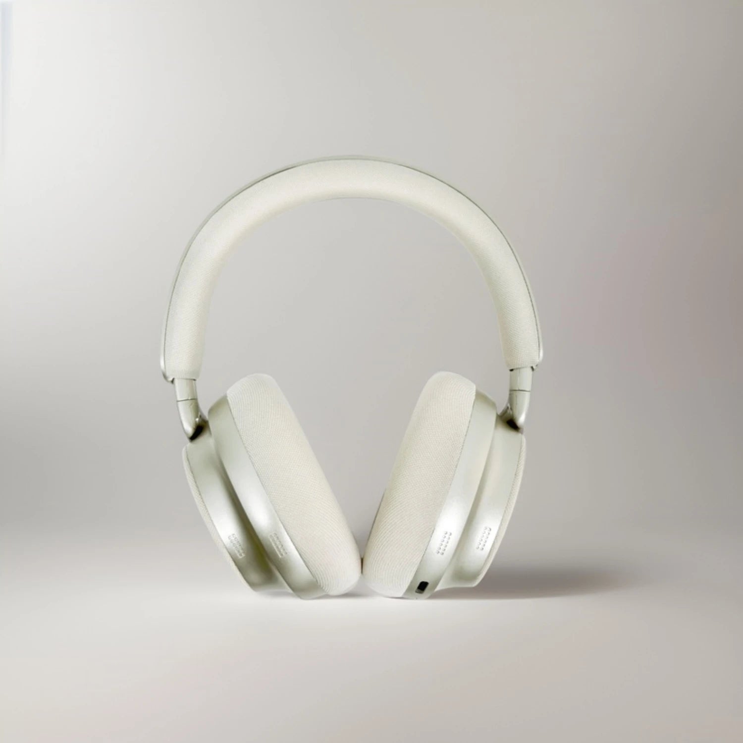 Bluetooth Over Ear Headphones by TEISCHE with 40mm Drivers, 40H Playtime, Noise Isolation, and Bluetooth 5.3 - Perfect for Music and Gaming, Comfortable Fit, Wireless Connectivity, and Durable Design.